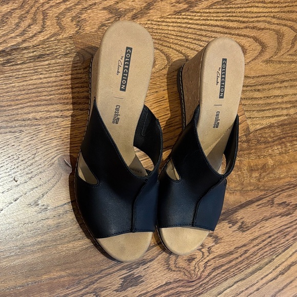 Clarks Black and Brown Women's healed sandals - Picture 1 of 3